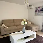Apartment Cala Rossa San Ciprianu